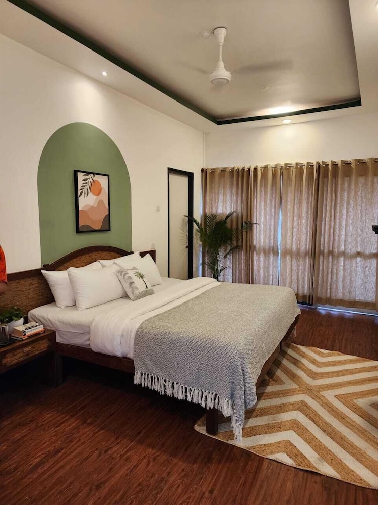 Deluxe Room - Photo 1