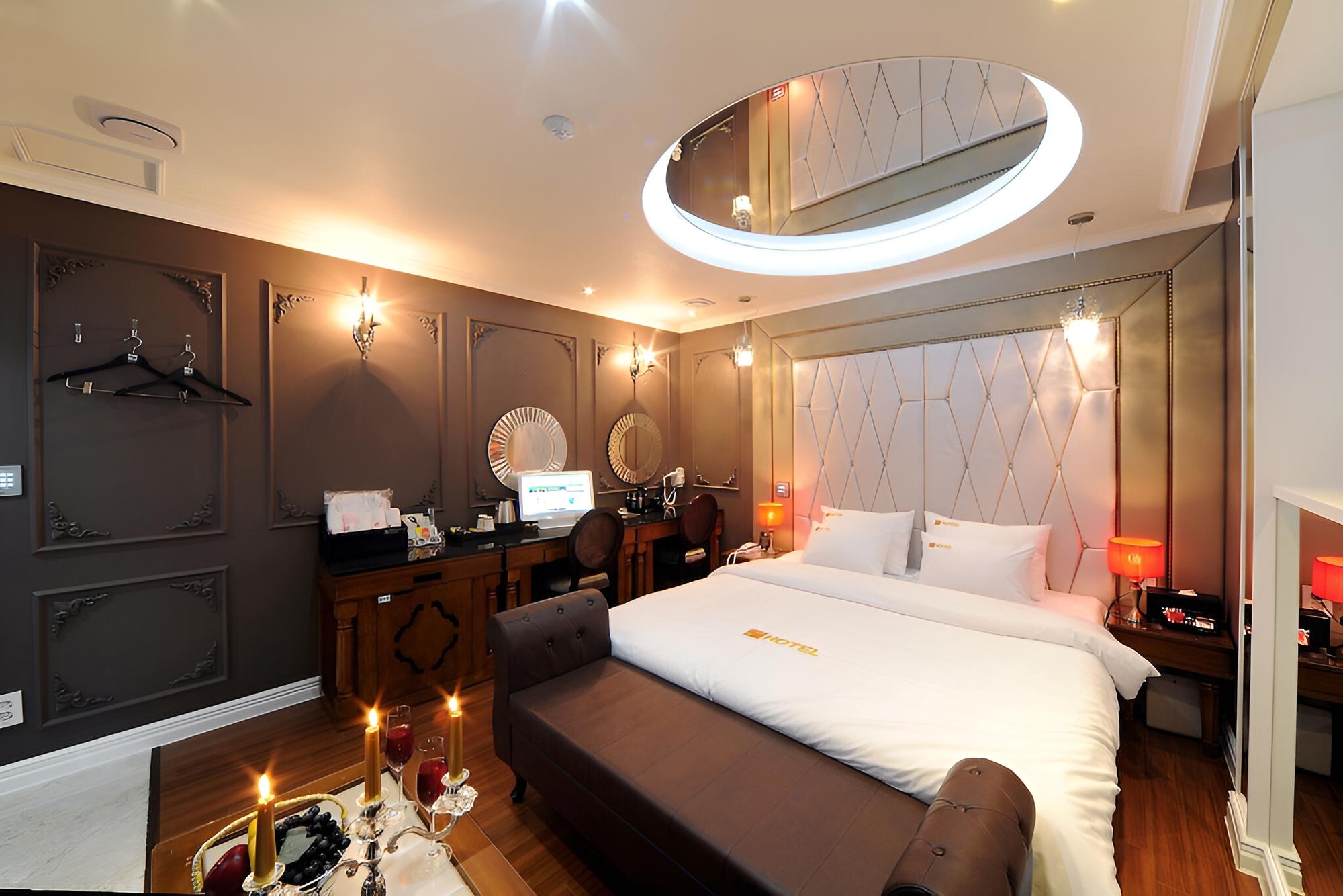 Room (Semi-special Room) - Photo 8