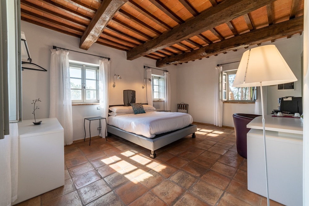 Deluxe Triple Room photo 1
