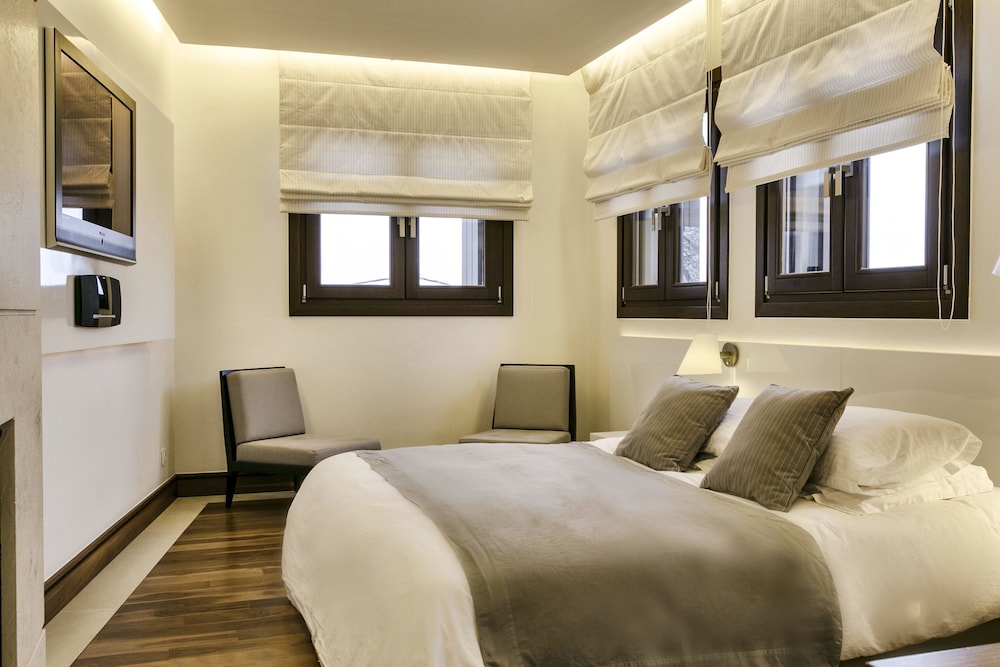 Grand Suite, 2 Bedrooms, Fireplace