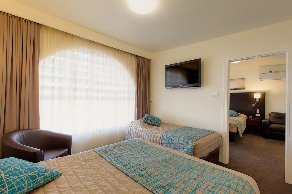 Port Suite photo 2