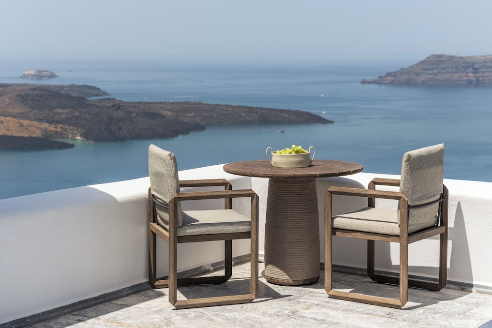 Honeymoon Suite with Outdoor Plunge Pool - Photo 5