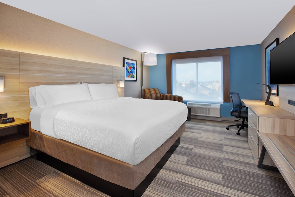 Suite, 1 King Bed, Accessible (Communications) - Photo 1