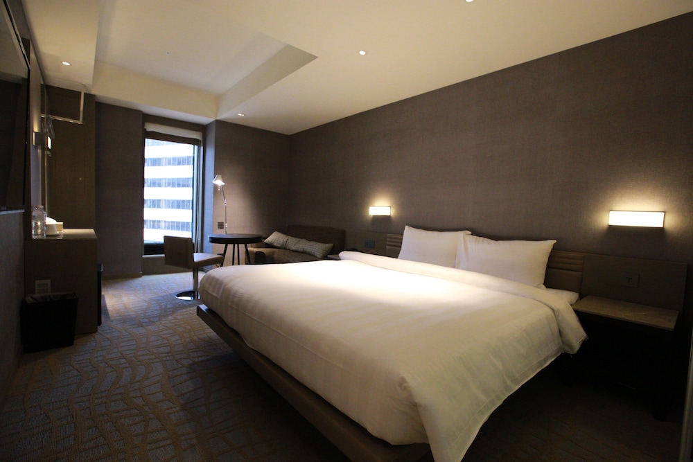 Deluxe Double Room, City View photo 3