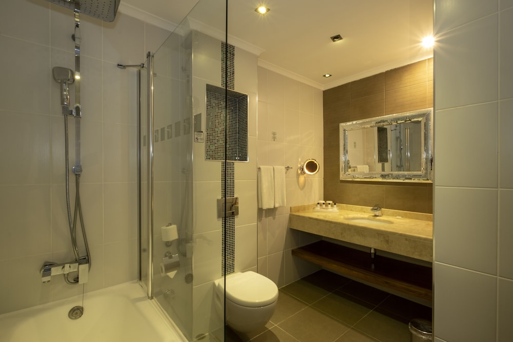 Senior Suite - Photo 7
