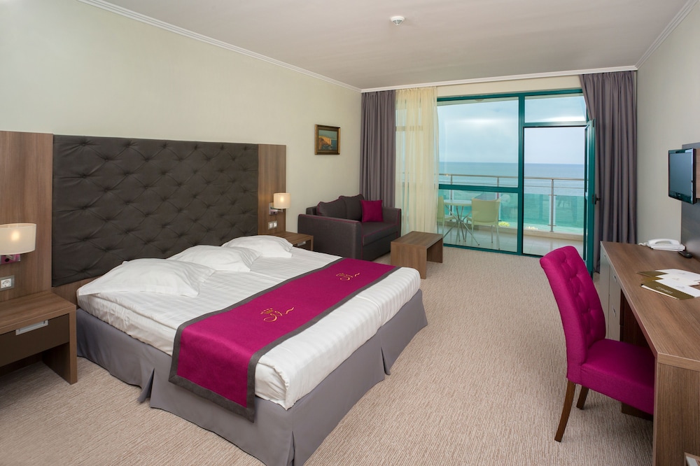 Double or Twin Room, Sea View photo 1