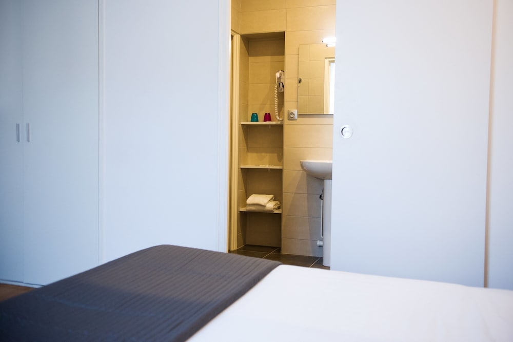 Grand Room, 1 King Bed photo 2