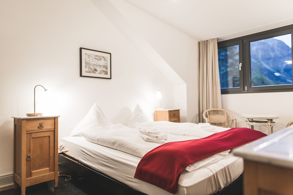 Double or Twin Room, Shared Bathroom