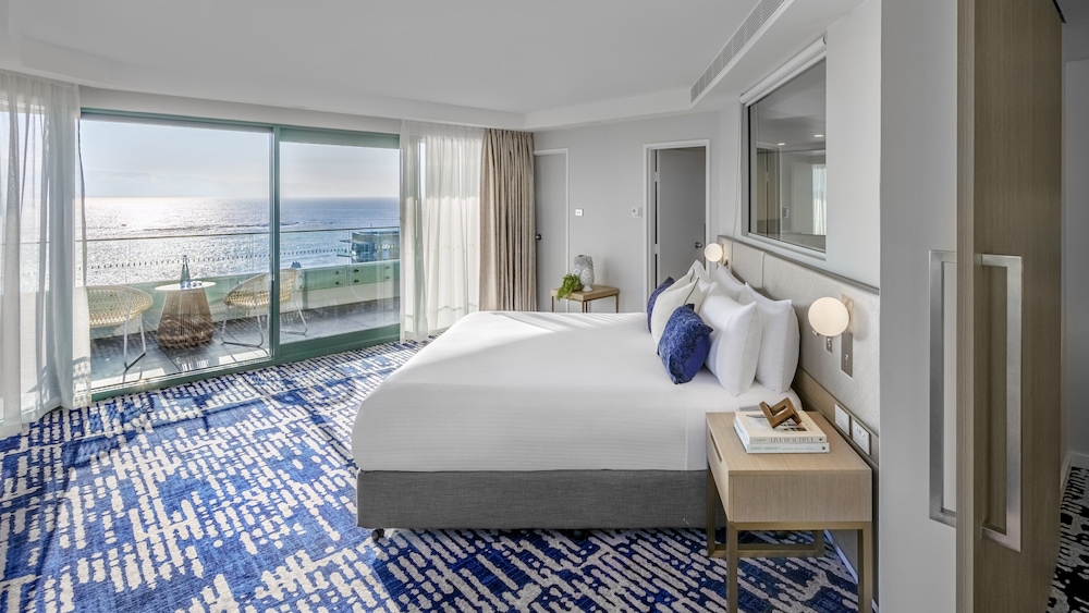 Pacific Suite