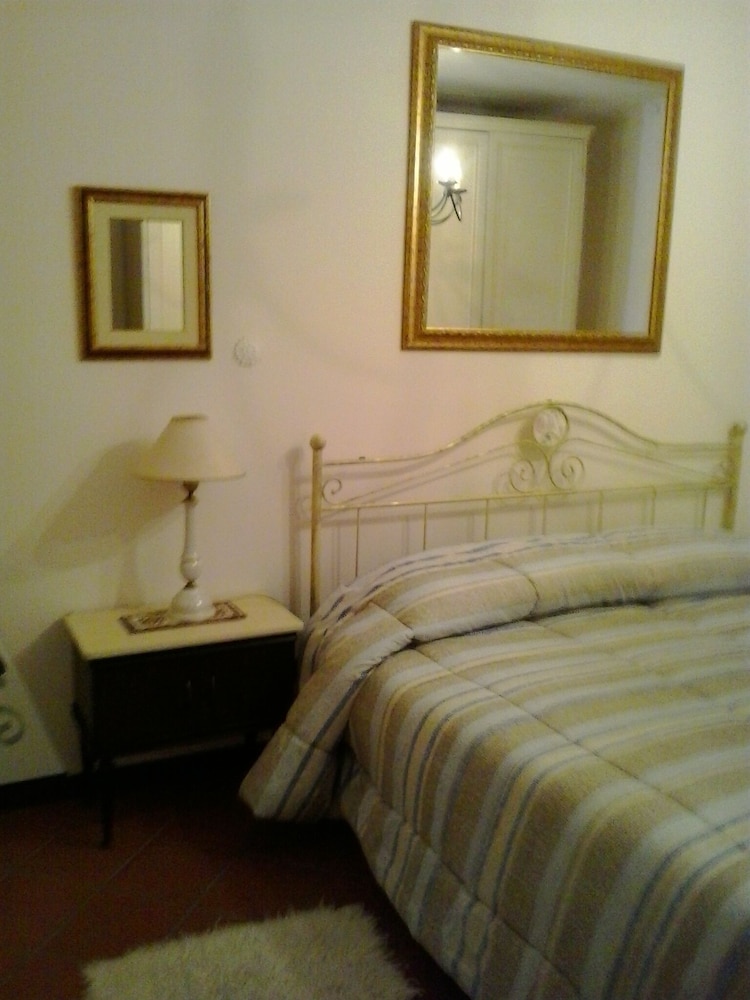 Honeymoon Double or Twin Room, Shared Bathroom photo 1