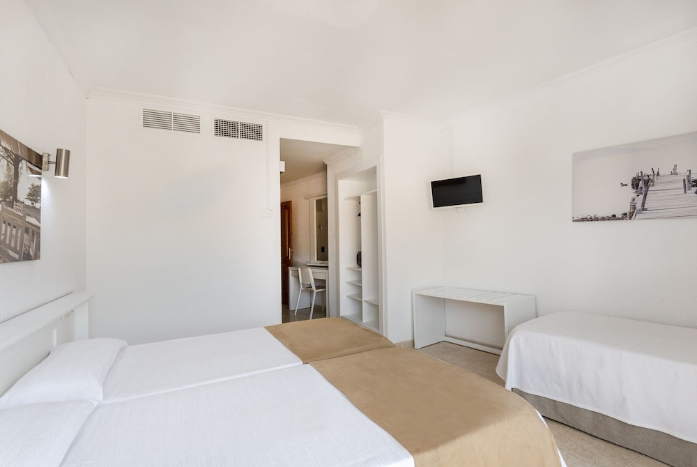 Triple Room, Balcony