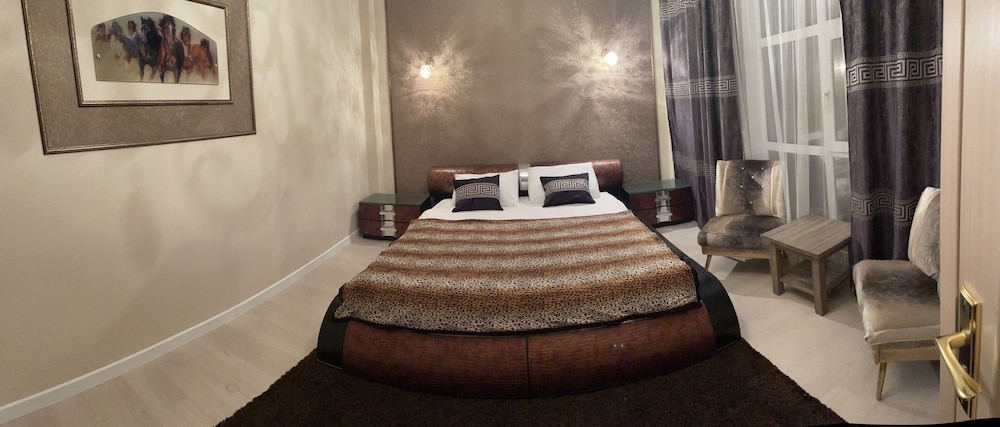 Comfort Room photo 2