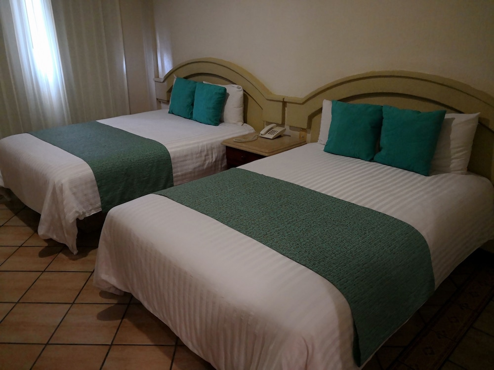 Standard Room, 2 Double Beds