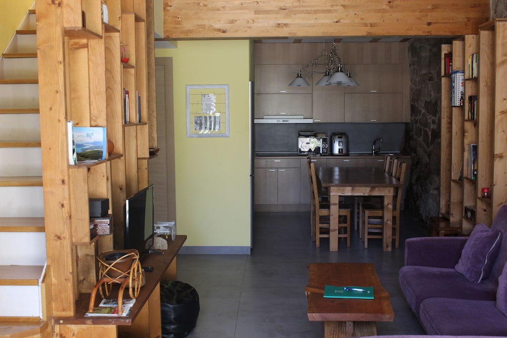 Superior Double Room, Ensuite, Garden View (102 Fuente) photo 2