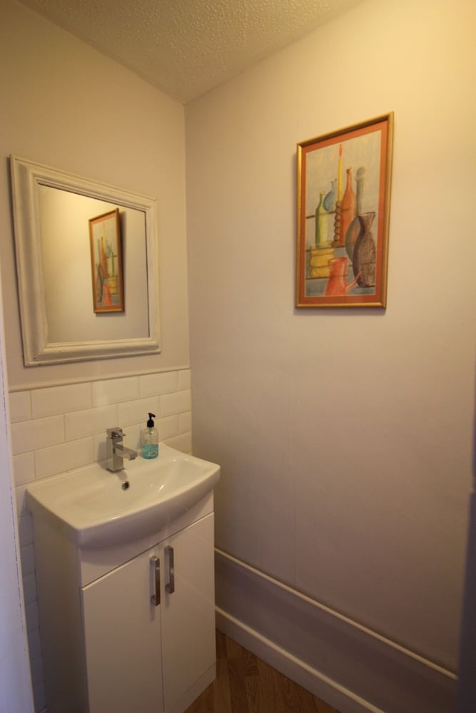 Family House, Ensuite, City View (3 Bayfields) photo 2