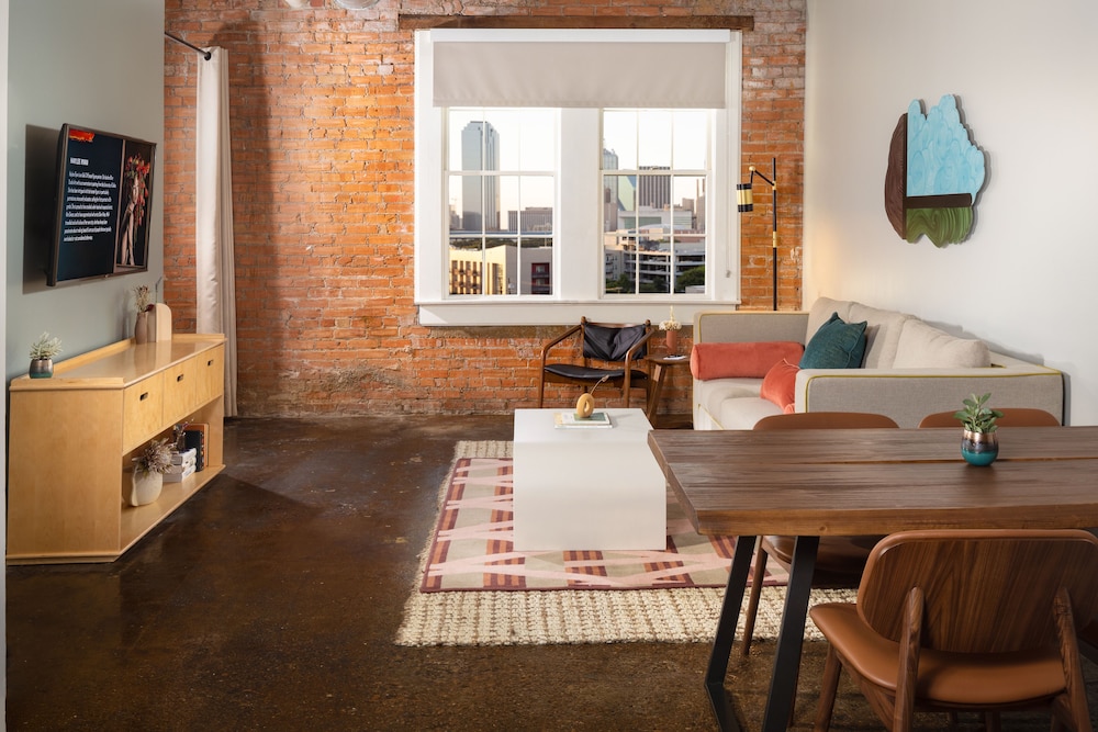 Suite, 2 Double Beds, City View - Photo 6