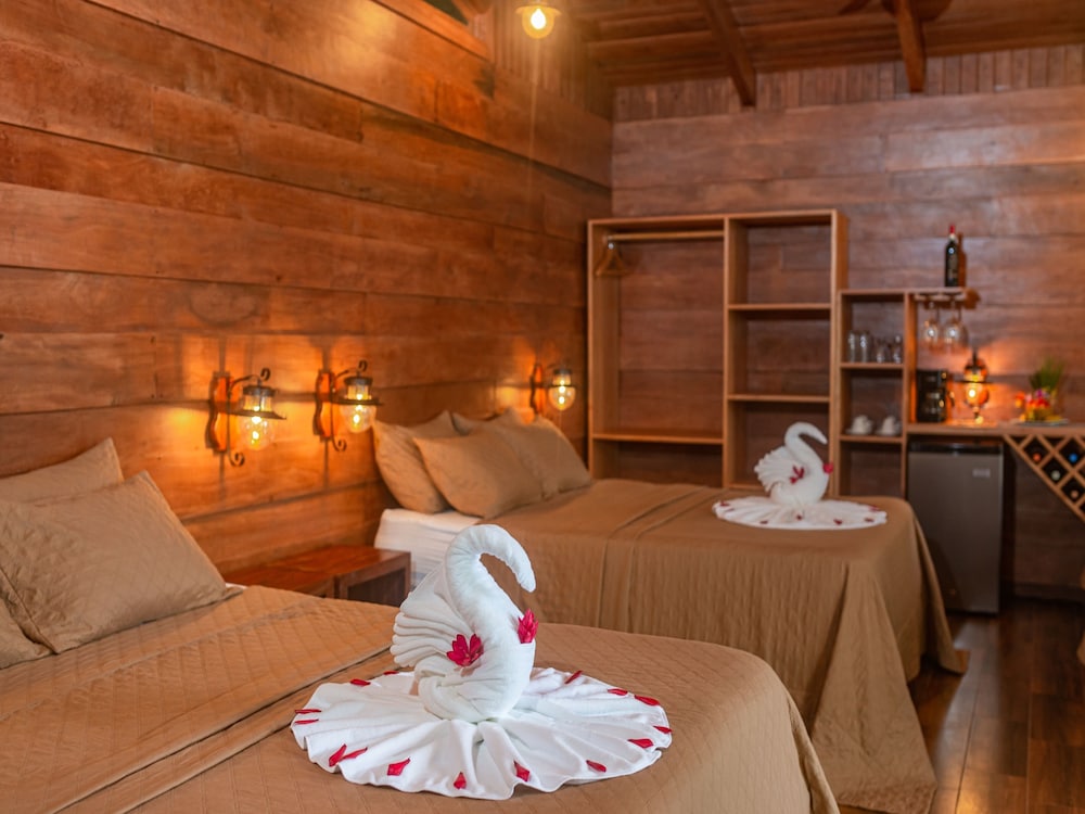 Deluxe Tree House, Multiple Beds, Mountain View