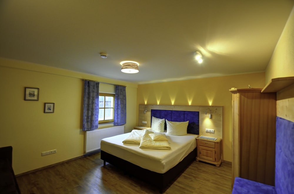 Premium Condo (Lavendel) photo 3