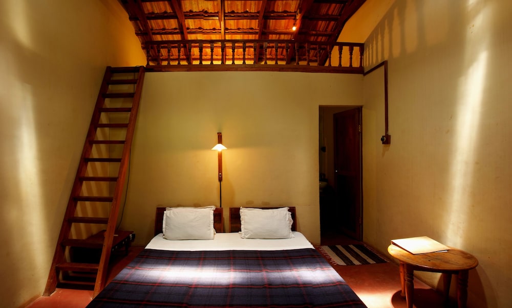 Economy Double Room, 1 Double Bed, Courtyard View photo 1