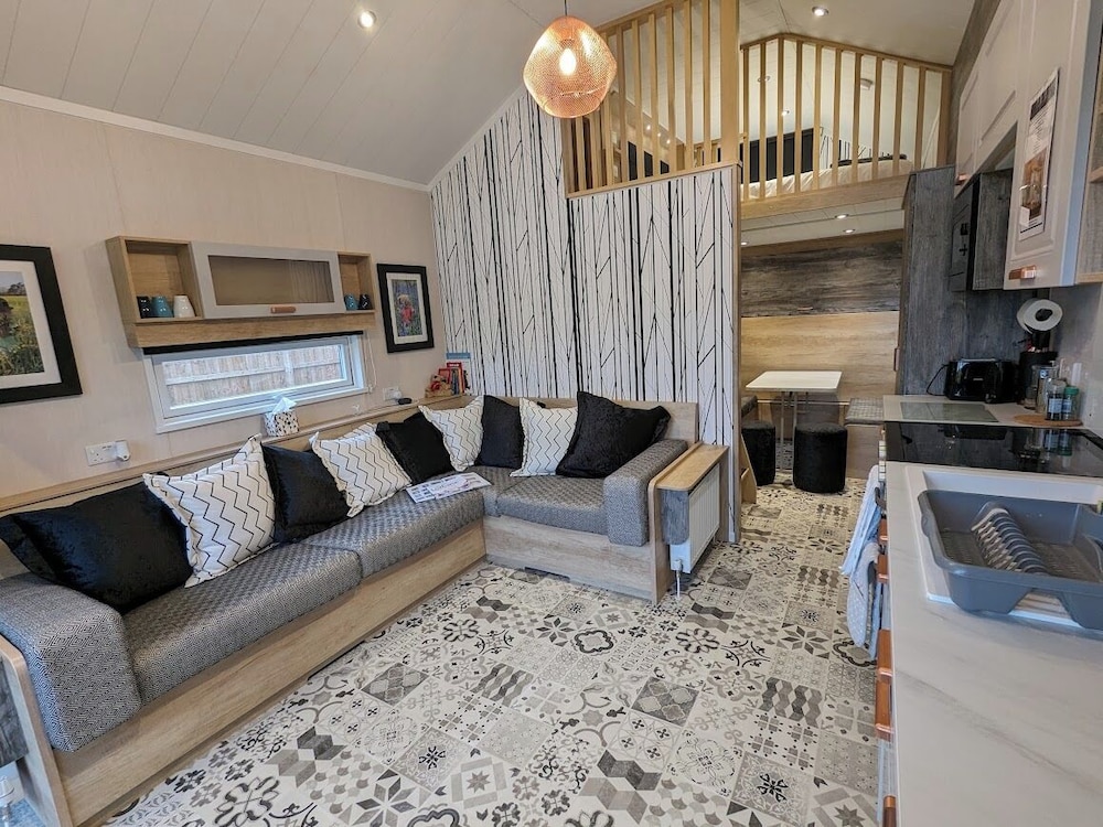 Family Cabin, Multiple Beds, Kitchen, Garden View photo 1