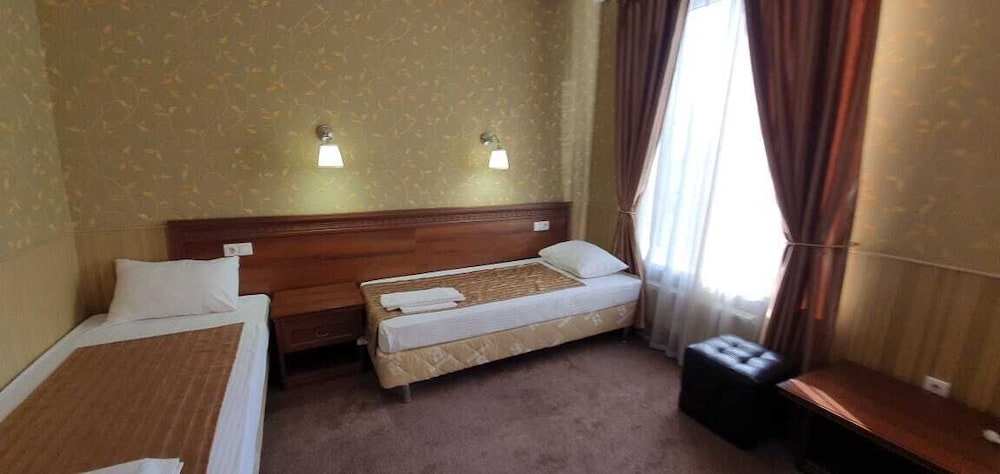 Standard Triple Room, 1 Bedroom photo 2