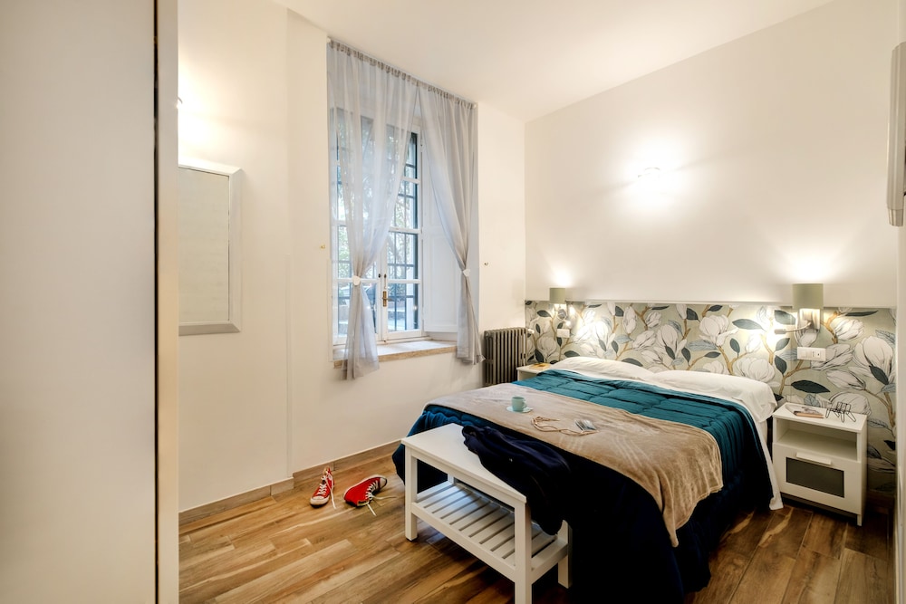 Comfort Room photo 2