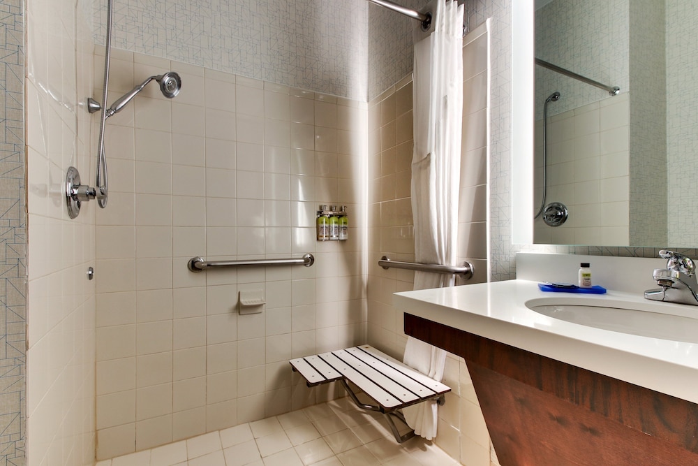 Suite, 1 King Bed with Sofa bed, Accessible (Communications, Accessible Tub) - Photo 3