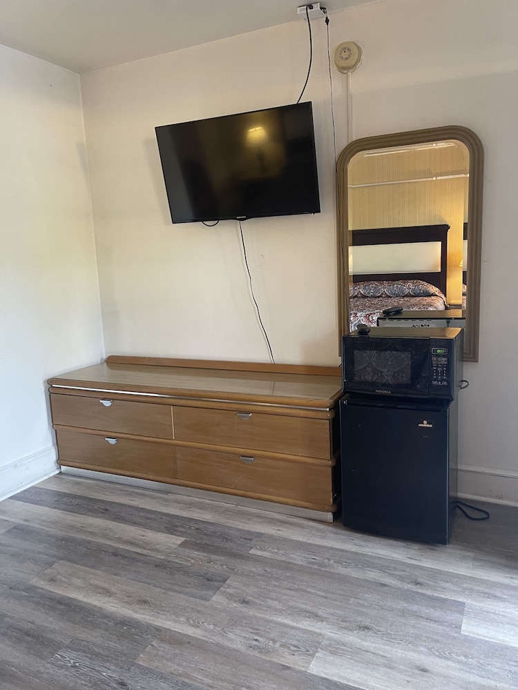 Basic Single Room photo 3