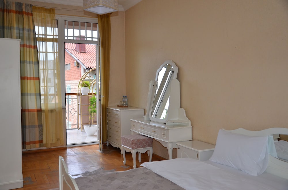Comfort Double Room, 1 King Bed, Terrace, City View photo 3
