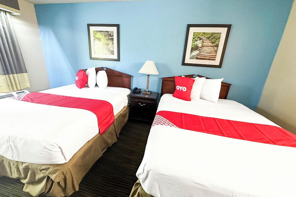 Room (2 Queen Beds Non-Smoking) - Photo 1