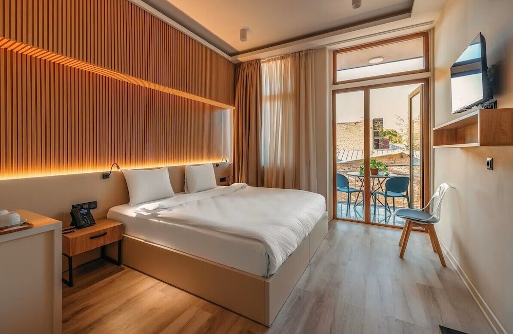 Standard Double or Twin Room, Balcony, City View