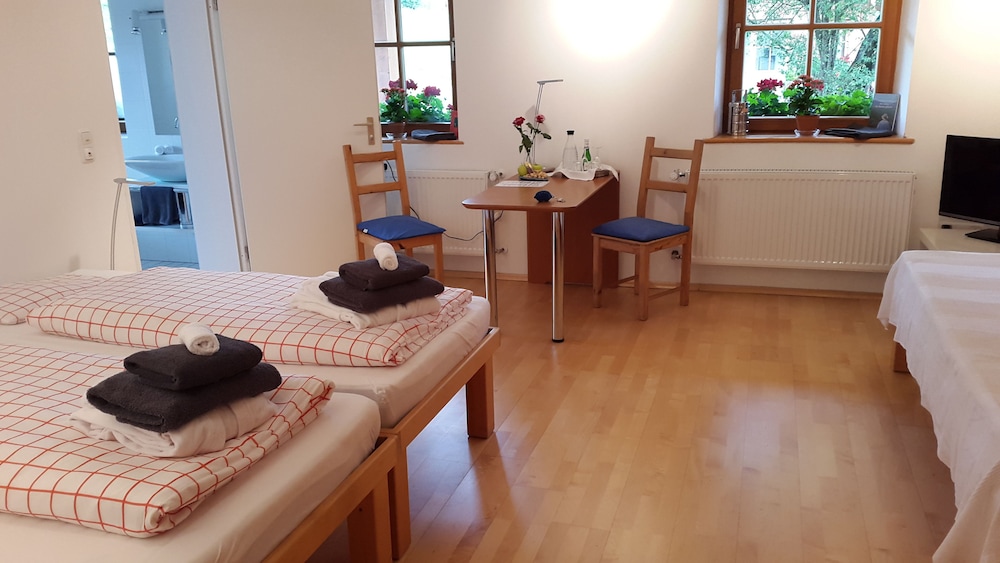 Superior Triple Room, Private Bathroom, Garden View photo 1