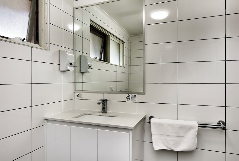 Deluxe Doubles Suite photo 3