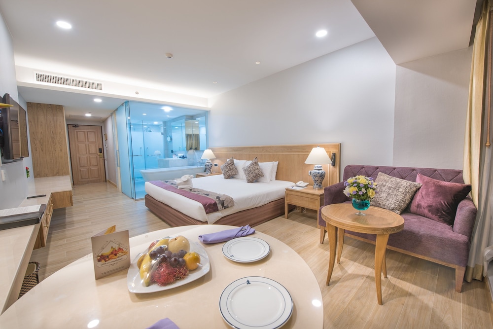 Ocean Deluxe Room - Photo 2