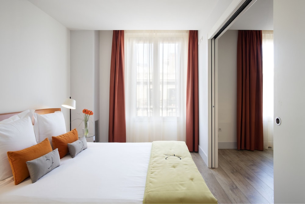 Double Room, Ensuite (Front Room) - Photo 3