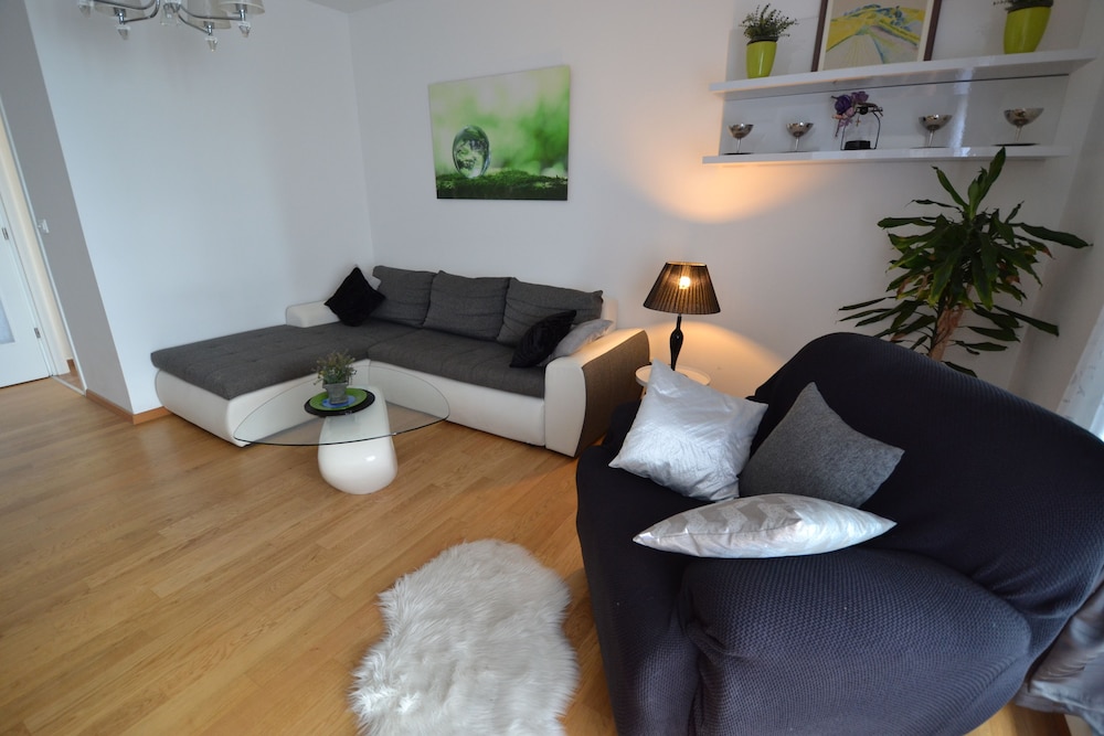 Luxury Apartment, 2 Bedrooms, Beach View, Beachfront