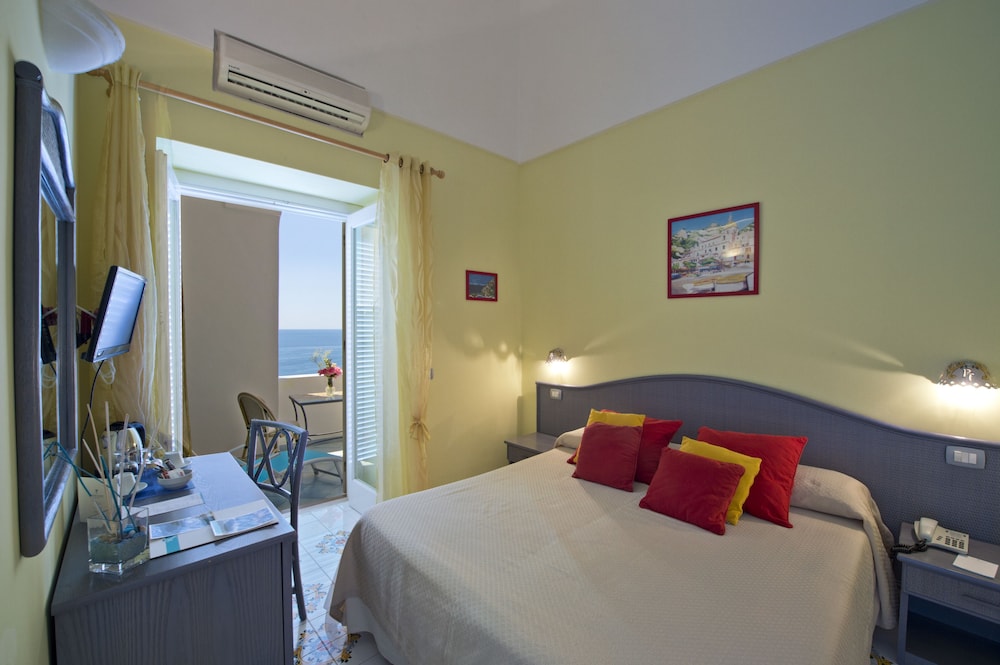 Standard Double Room, Sea View photo 1