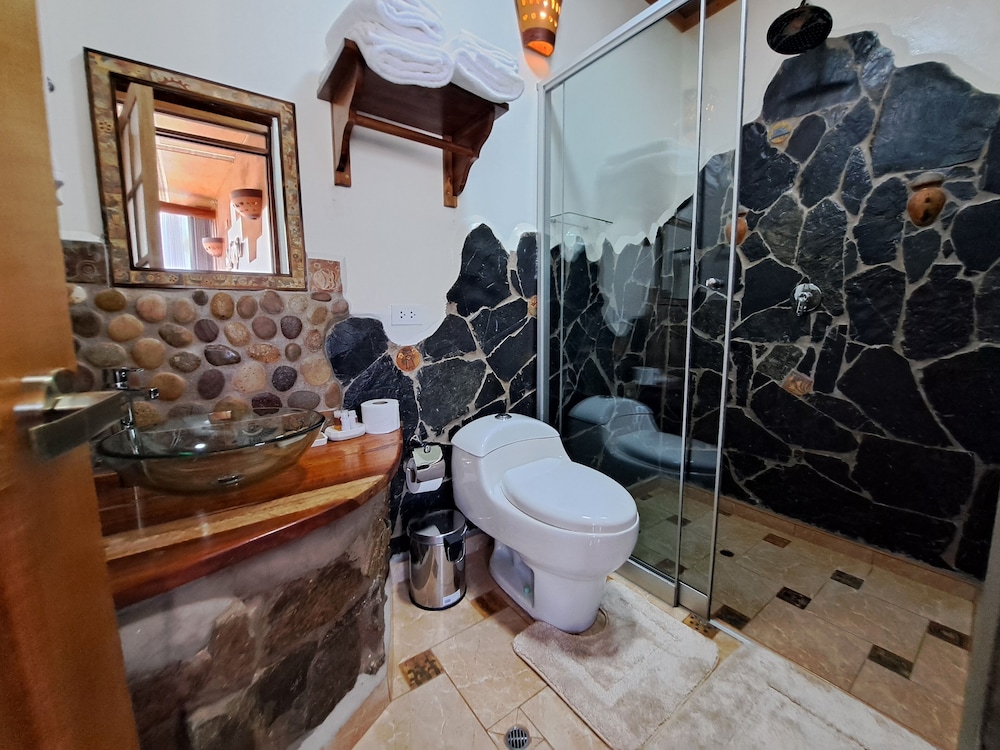 Deluxe Room, 1 Queen Bed, Mountain View, Mountainside photo 2
