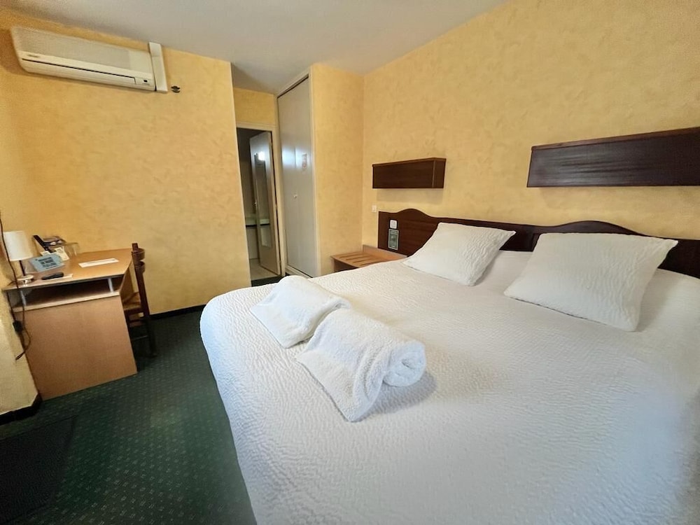 Economy Room - Photo 1