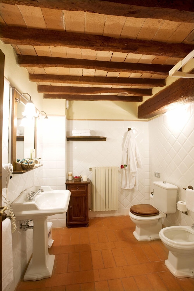 Family Room, 2 Bedrooms, Kitchenette photo 2