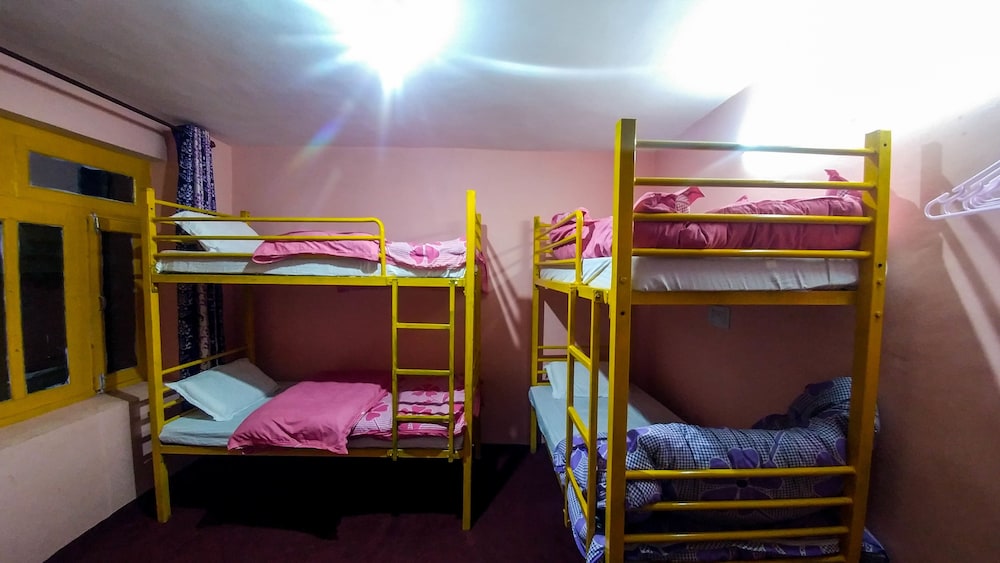 Basic Shared Dormitory, Non Smoking, Mountain View photo 2