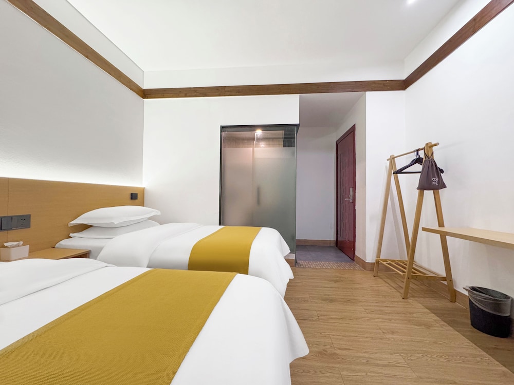 Comfort Twin Room