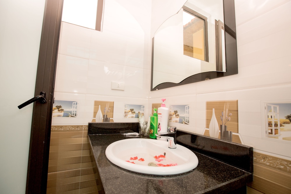 Superior Triple Room, Hill View, Garden Area photo 2