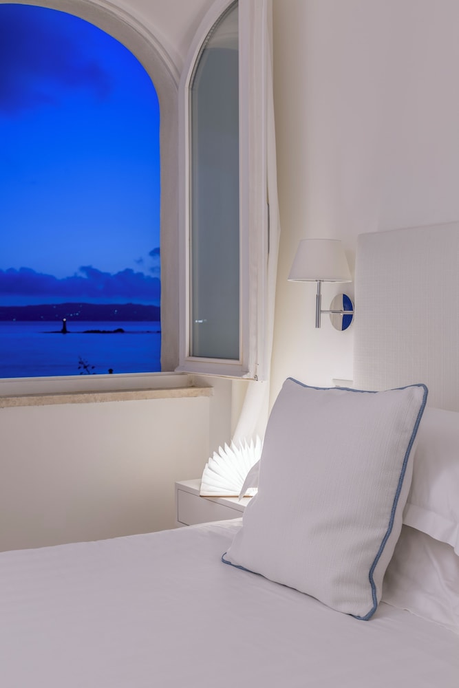 Luxury Double Room, Balcony, Sea View photo 3