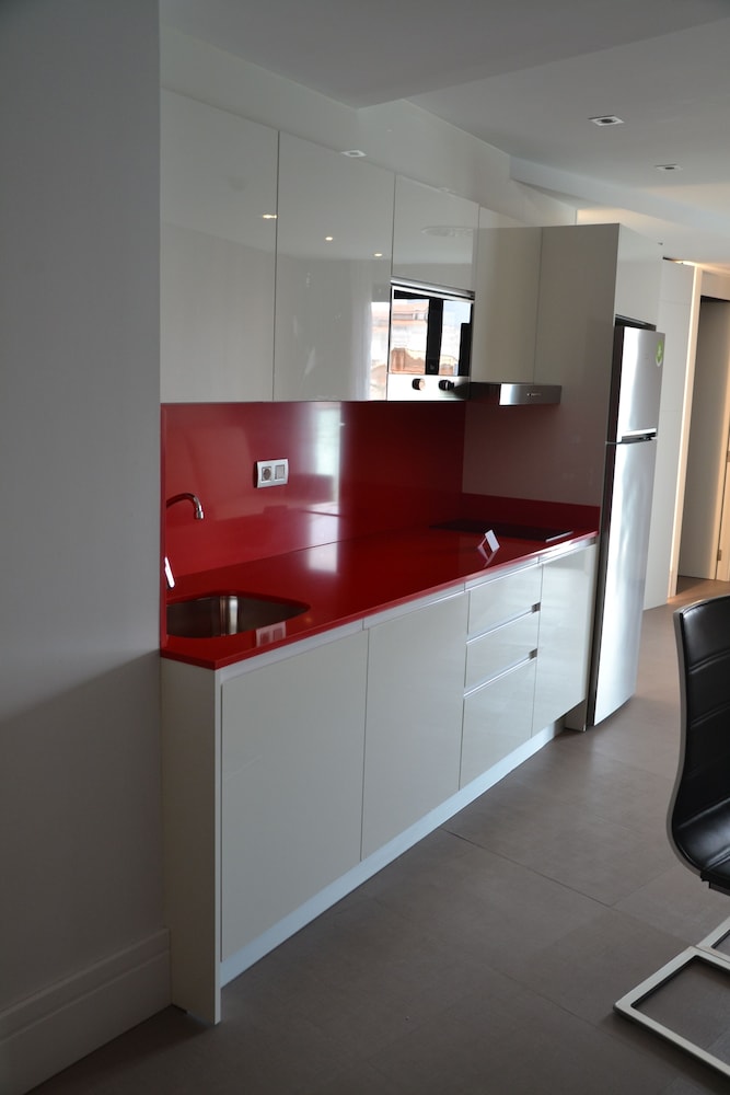 Family Room, 2 Bedrooms