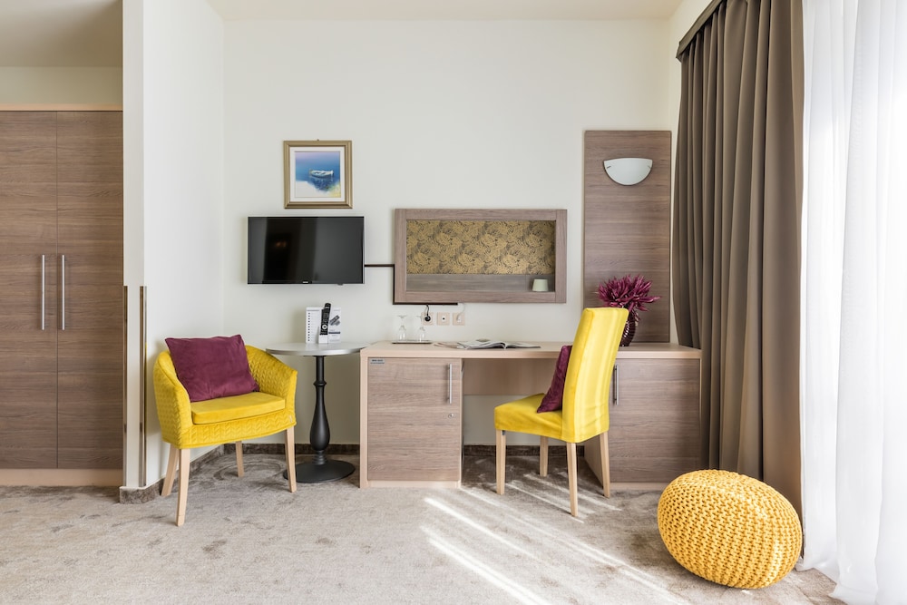 Standard Double Room photo 2