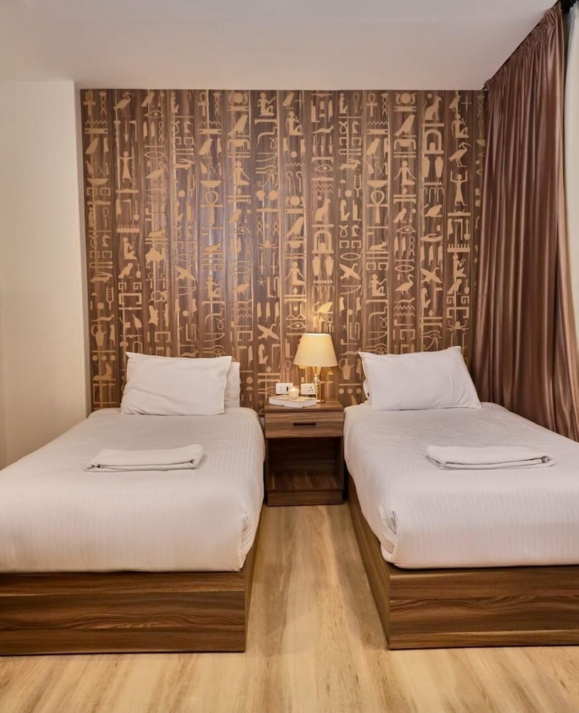 Standard Twin Room photo 3