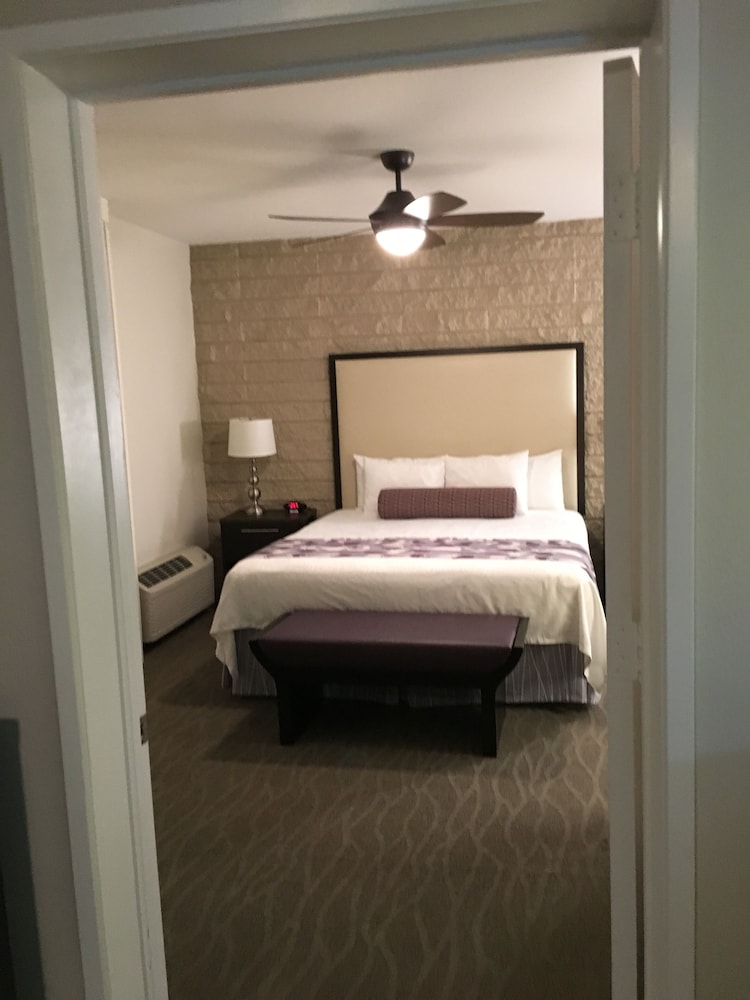 Deluxe Condo, 1 Bedroom photo 1