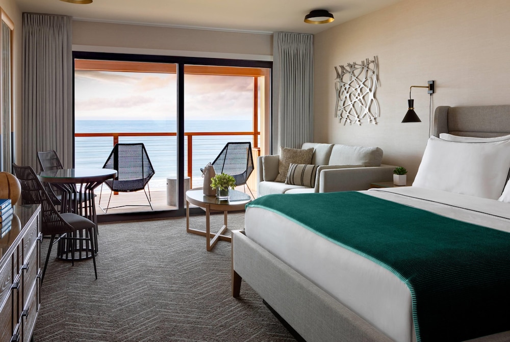 Room (Garden Oceanview King) photo 1