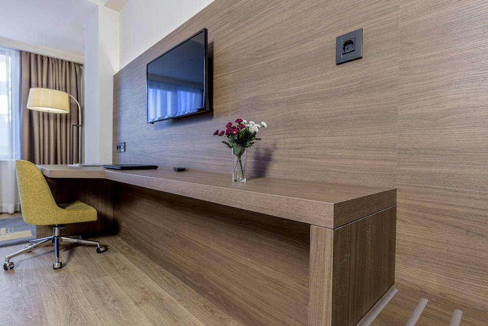 Superior Double or Twin Room photo 3